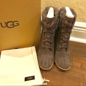 ugg jaxon boot black